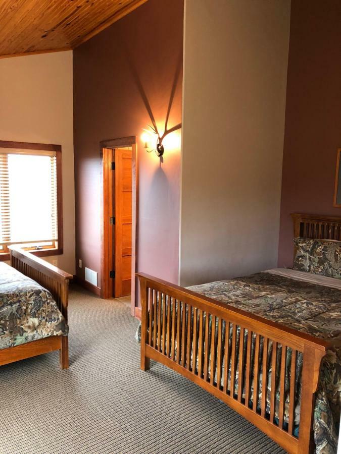 Comstock Premier Lodge LLC Sargent Extérieur photo