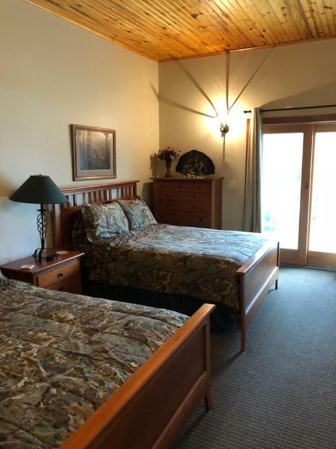 Comstock Premier Lodge LLC Sargent Extérieur photo
